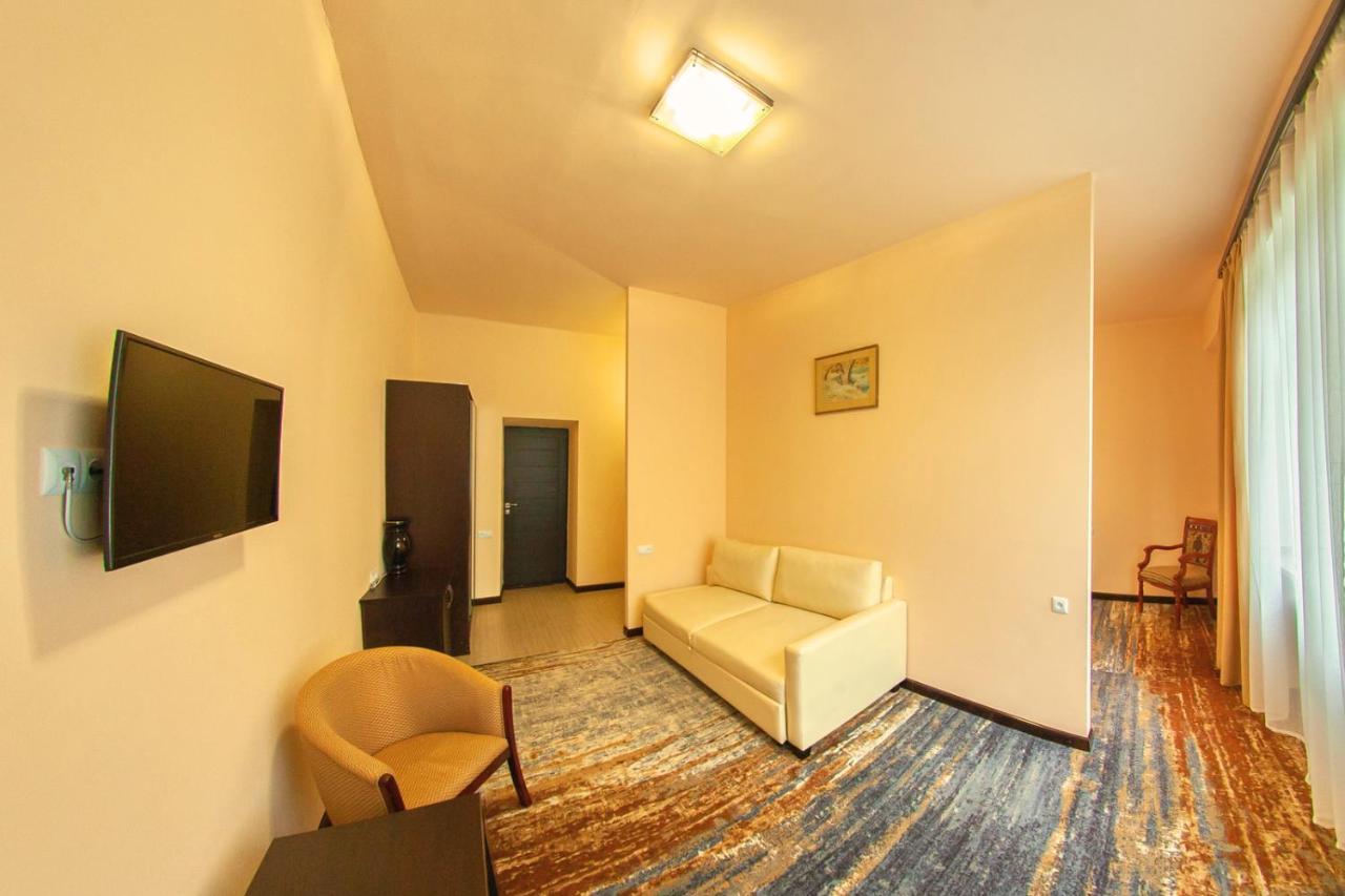 Vanadzor Armenia Health Resort & Hotel Екстериор снимка