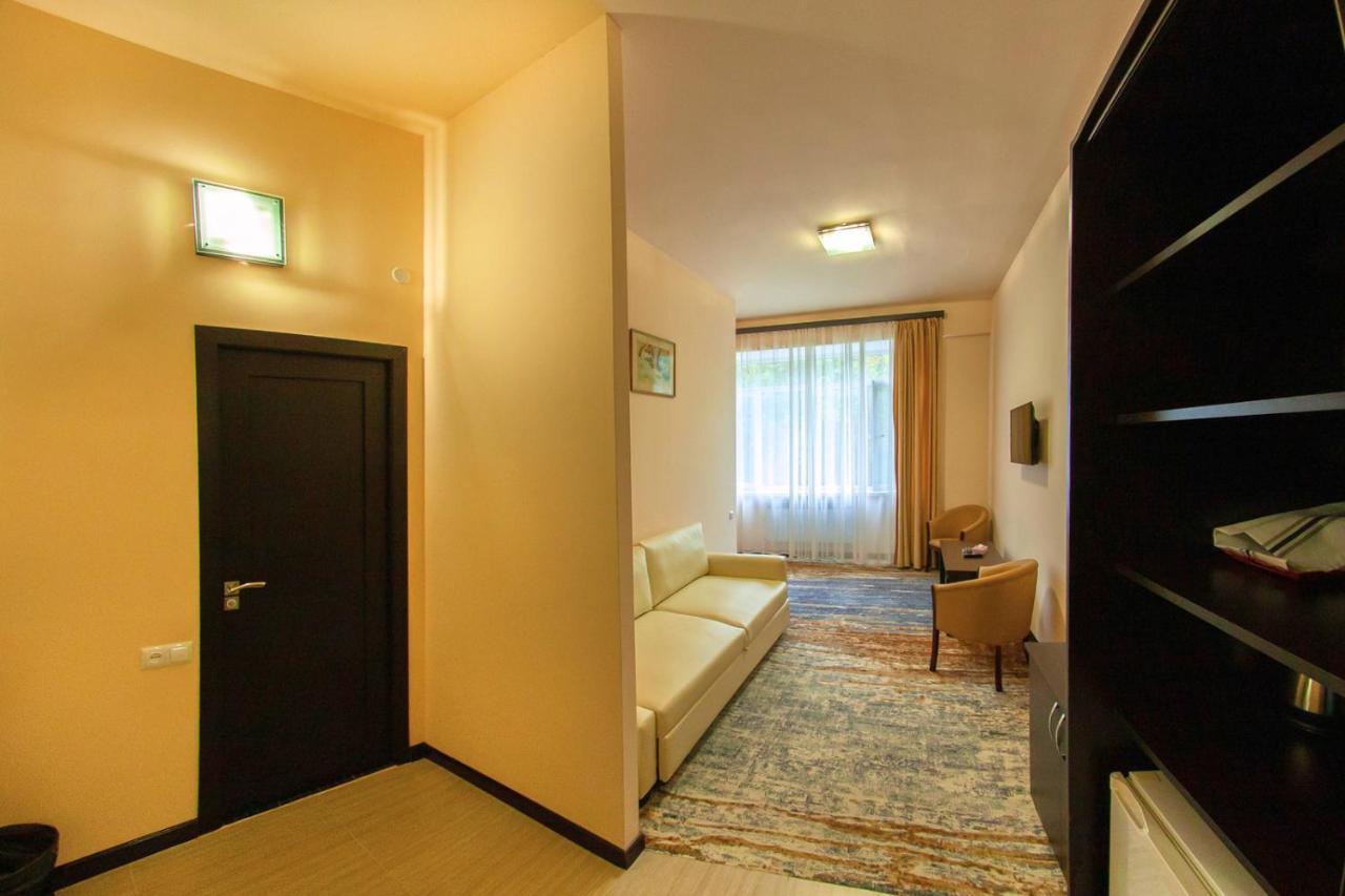 Vanadzor Armenia Health Resort & Hotel Екстериор снимка
